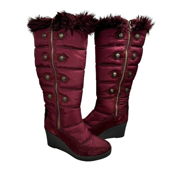 JUICY COUTURE Everest Quilted Faux Fur Lined Wedge Boots Logo Button Size 7.5 - Picture 2 of 7